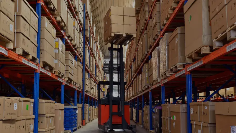 Picture of the main area of the warehouse