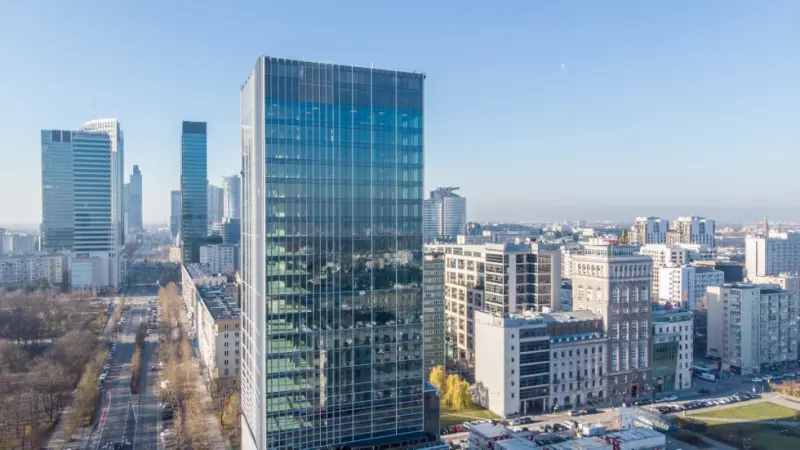 A picture of the warsaw skyscraper with a bosch safety and security solution