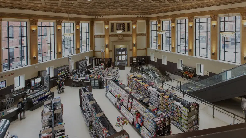 Walgreens chose a Bosch solution for its flagship store in the historic Noel State Bank building in Chicago's Bucktown/Wicker Park area.